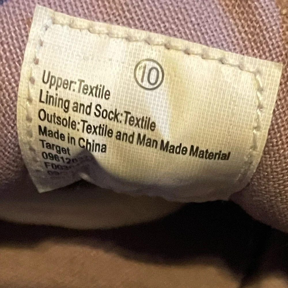 Universal Thread Lavender Canvas Sneakers